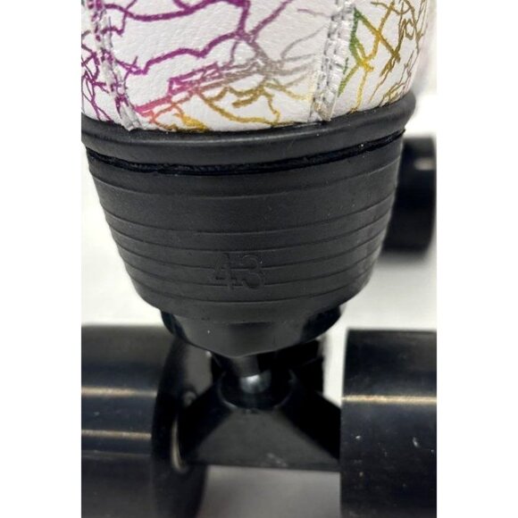 Colorful Abstract Design Roller Skates With Quad Wheels & Laces - Picture 5 of 5